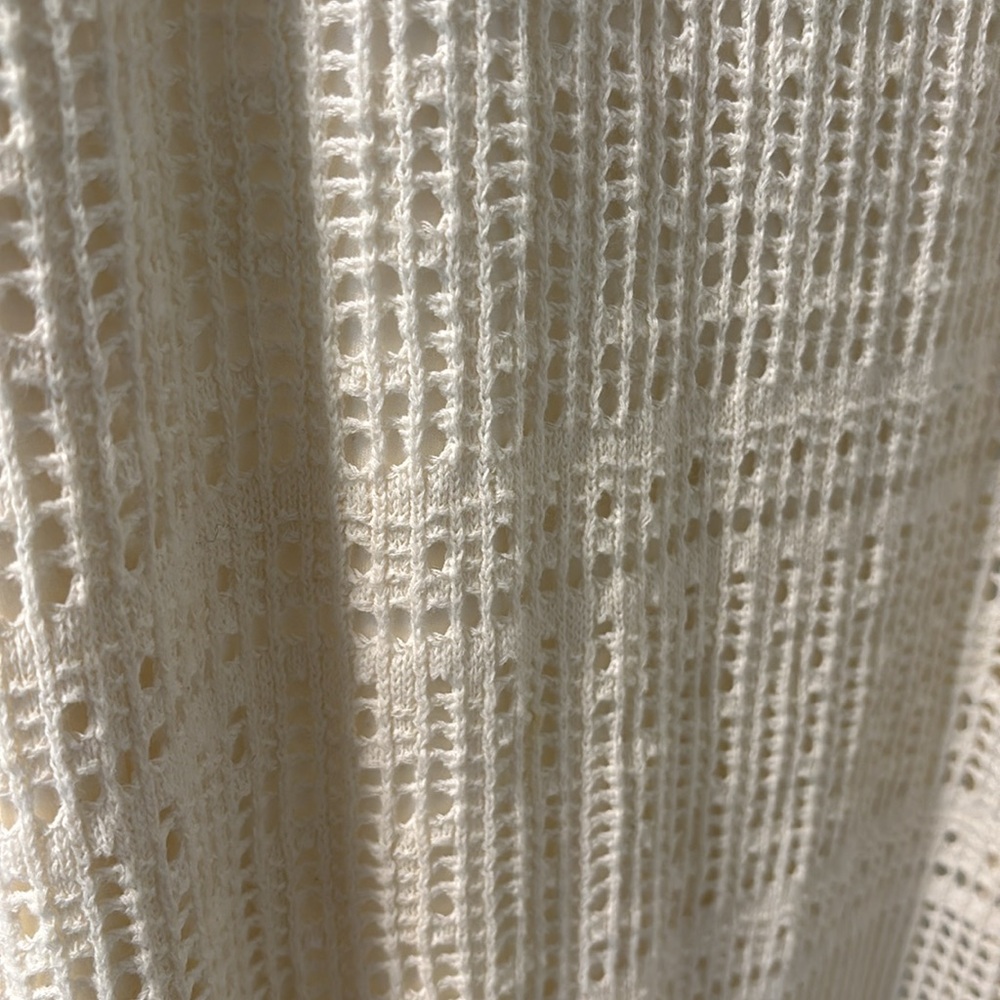 Gorgeous white crochet ALC Barney’s dress. Perfect for a bride or for summer. - Picture 2 of 3